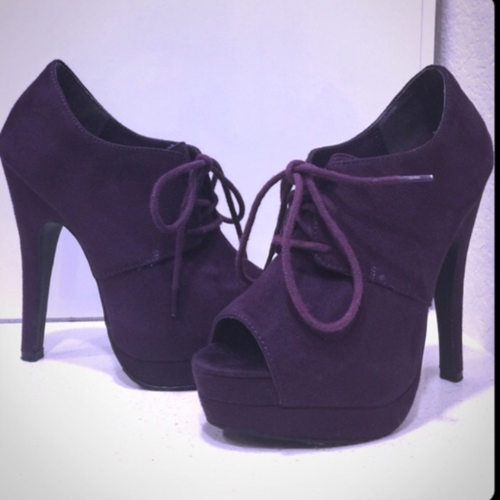 Peep toe Platform purple heels